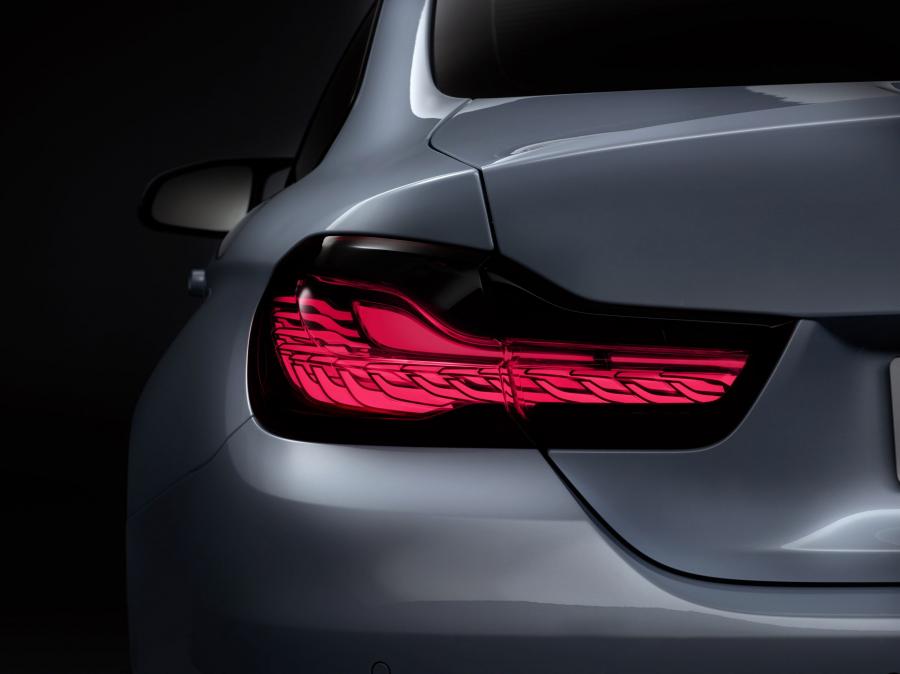  BMW M4 Iconic Lights Concept 2015 года  (фото 14 из 26)